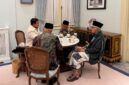 Presiden Prabowo Subianto berbuka puasa bersama sejumlah tokoh dan pimpinan organisasi Islam di Istana Merdeka Jakarta,(setkab)