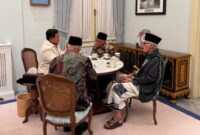 Presiden Prabowo Subianto berbuka puasa bersama sejumlah tokoh dan pimpinan organisasi Islam di Istana Merdeka Jakarta,(setkab)